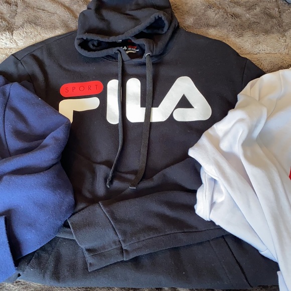 Bundle of 3 new sweatshirts - Picture 2 of 6